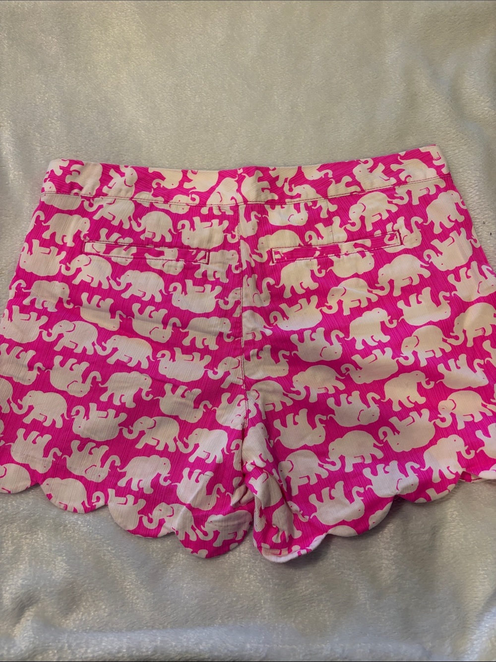 Lilly Pulitzer Pop Pink Tusk In Sun Buttercup Scallop Hem Shorts Elephant Print - Picture 6 of 8
